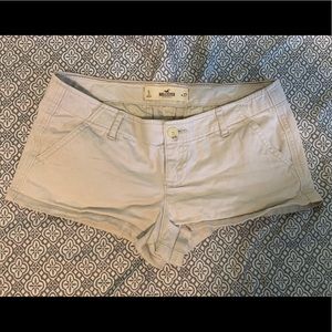 Hollister Light Beige Low Rise Shorts